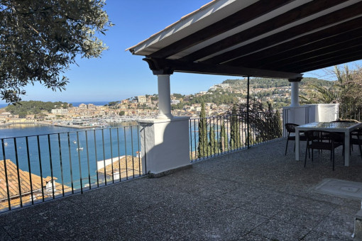 Covered terrace with views