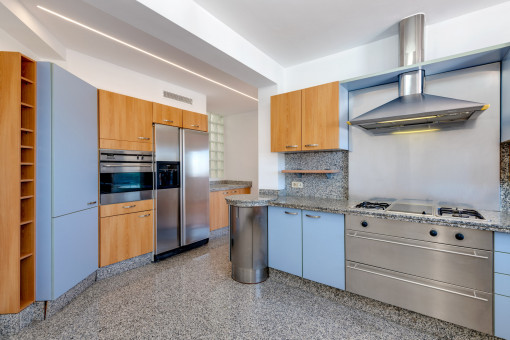 Fully equipped, spacious kitchen