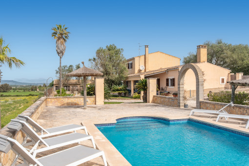 Charming authentic finca with holiday rental license in Son Macià