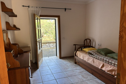 Cosy third bedroom or office