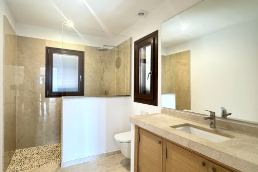 Finca Llucmajor Bathroom