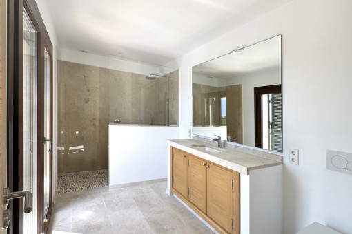 Finca Llucmajor Bathroom