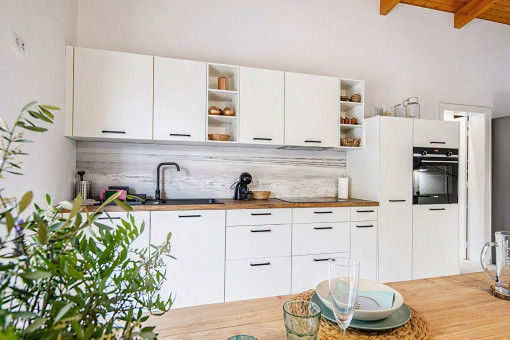 kitchen-sandy-beach-Alcudia-holiday-rental-license