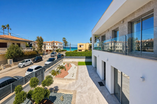 Luxury new-build villa for rent in Playa de Alcúdia · first occupancy 2026 · 100m to sandy beach · furnished · sea views