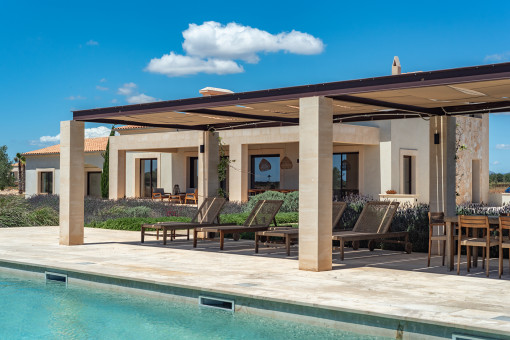 Exclusive saltwater pool in a refined setting
