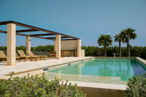 Exclusive saltwater pool in a refined setting
