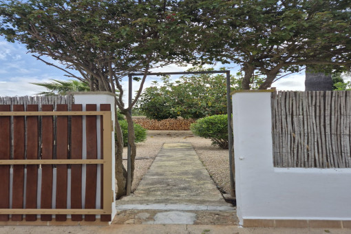 Acces to the garden