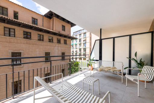 Spacious covered terrace