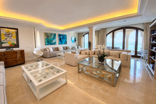 Exclusive living and dining area