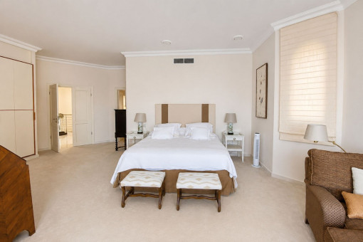 Spacious bedroom