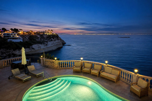 Pool terrace with sea views