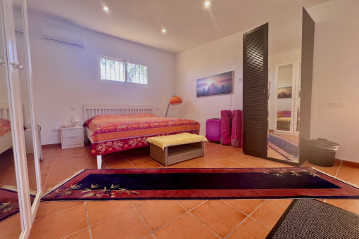 Guest room