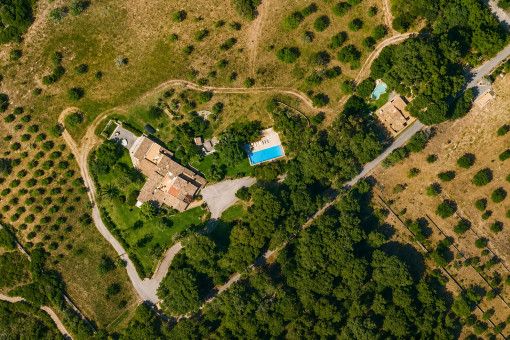 Bird view of the finca with guest house in Capdepera