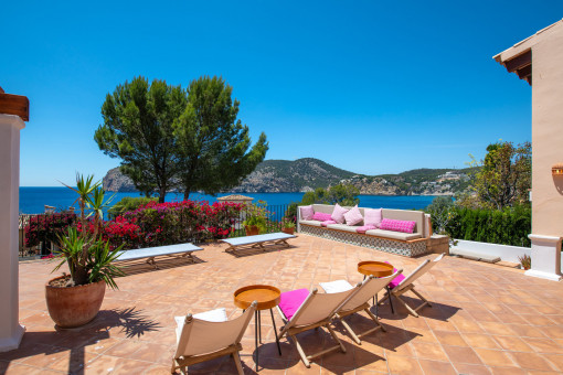 Spacious sun terrace
