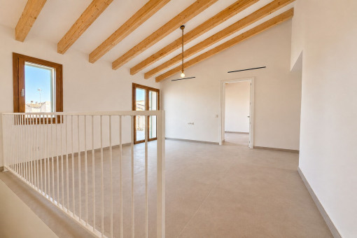 Open gallery on the upper floor