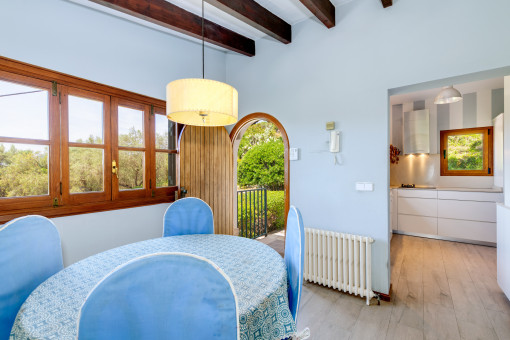 Dining area in kitchen