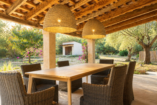 Covered terrace with nature views