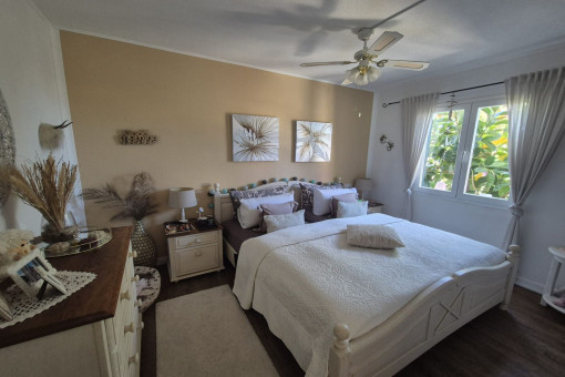 Spacious bedroom