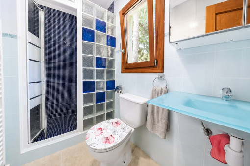 Third en-suite bathroom on the upper floor