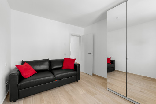 Second bedroom