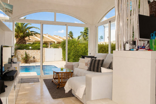 Living room with access to the terrace