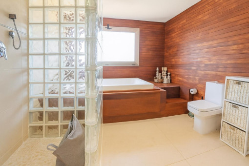 Modern bathroom with shower and bathtub