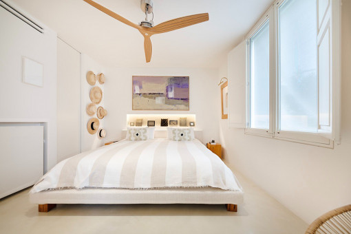 One of the 3 bedrooms
