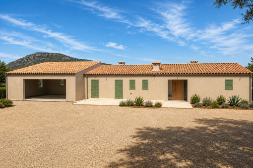 New-build finca in a peaceful natural setting