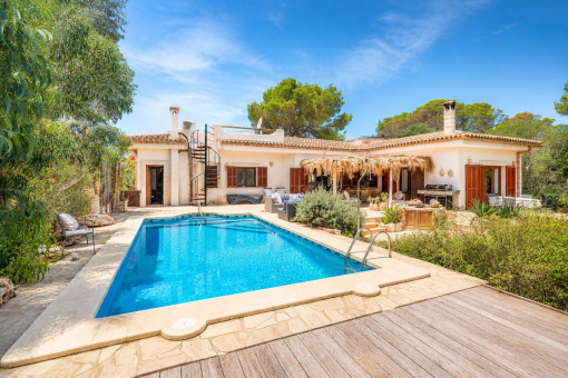 Spacious pool area