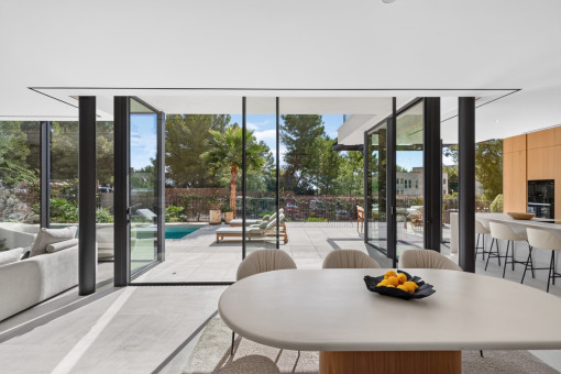  View from the open-plan living and dining area 