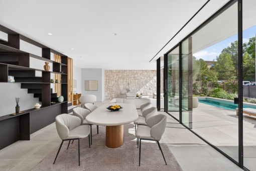 Light-filled living and dining area