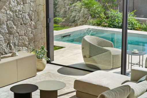 Living area overlooking the pool 