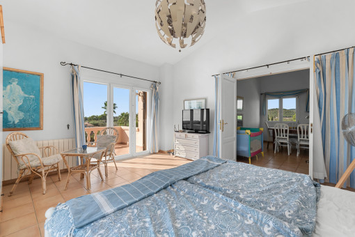 Further bedroom