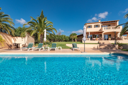 View from the pool towards the finca