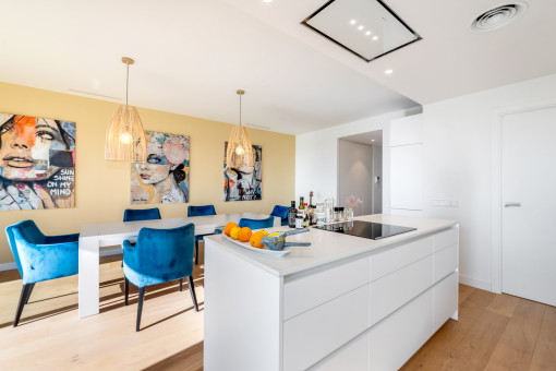Open-plan kitchen with modern cooking island