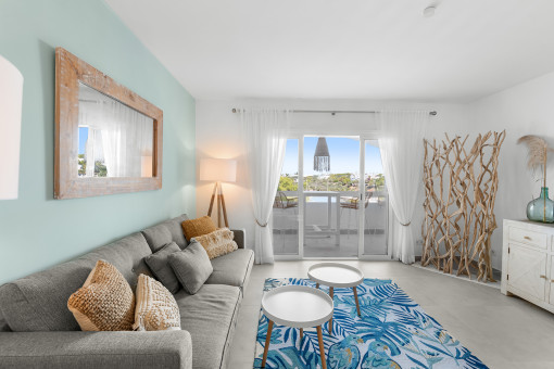 Livingarea with balcony