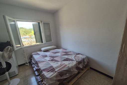 Additional bedroom