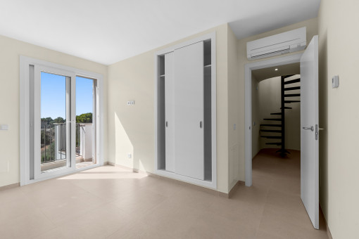 Further bedroom