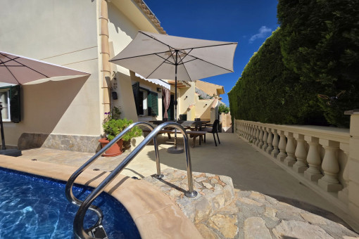 Pool terrace