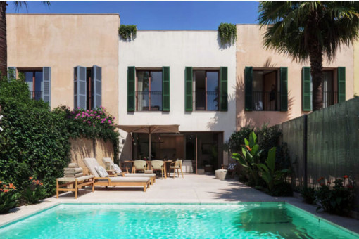 Patio with Pool