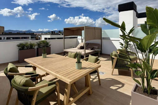 Panoramic mountain views