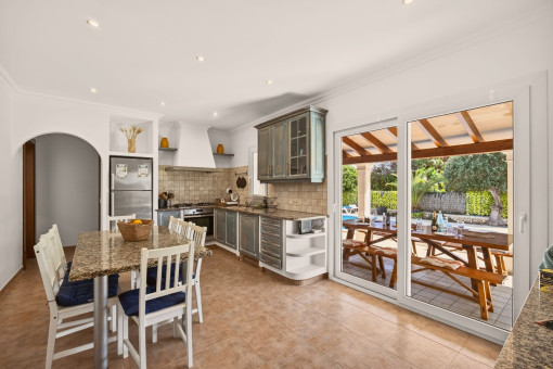 Fully equipped kitchen